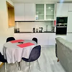Casa Varzielas *