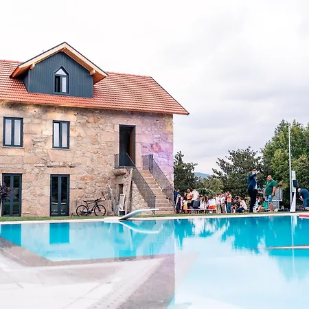 Сasa de vacaciones Casa Varzielas *